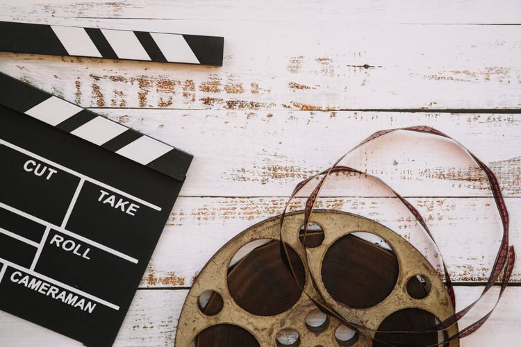 GADGET E ARTICOLI REGALO CON TEMA CINEMA E SERIE TV