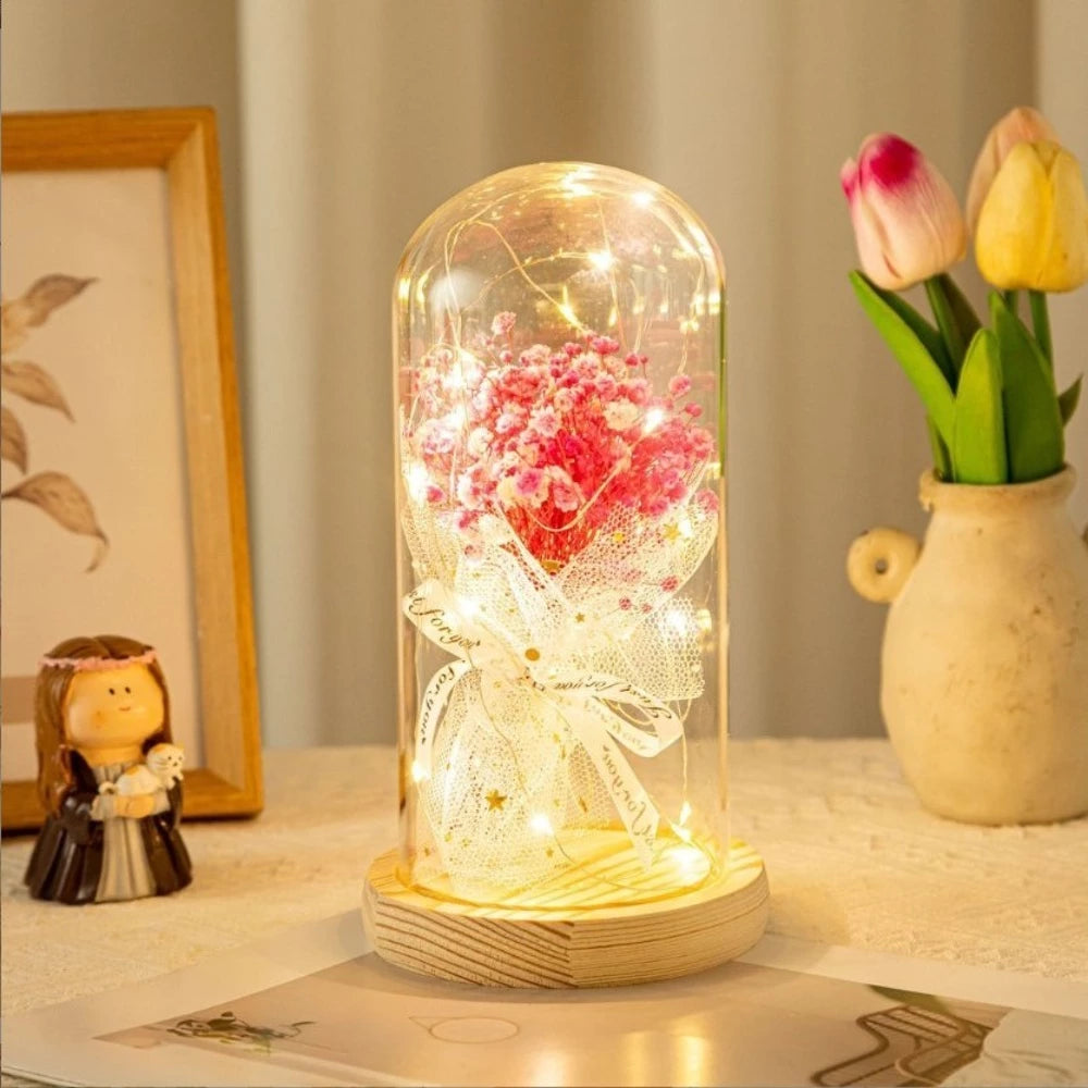 bouquet di gipsofila rosa sotto una cupola