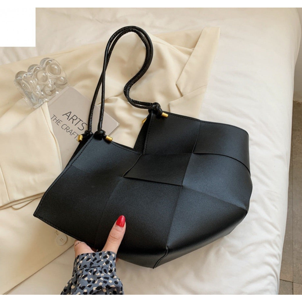 BORSA A SACCA NERA