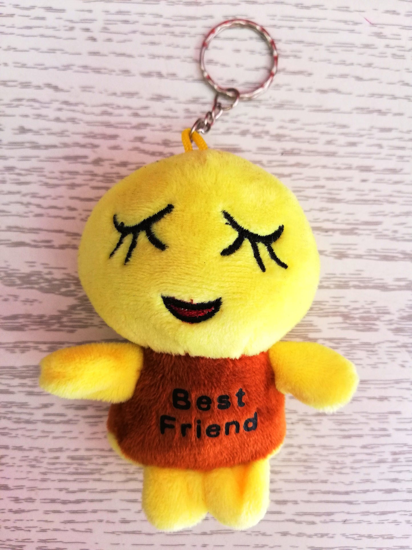 PORTACHIAVI IN PELUCHES EMOTICON